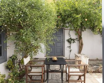 Bratsera Hotel Hydra - Гідра - Патіо