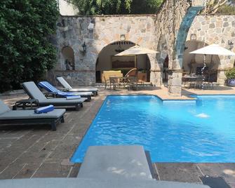 Casa de las Conchas Cuernavaca - Cuernavaca - Pileta