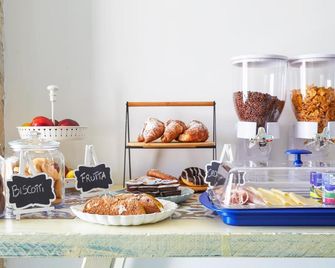 I Gufi Bed & Breakfast Marzamemi - Marzamemi - Buffet