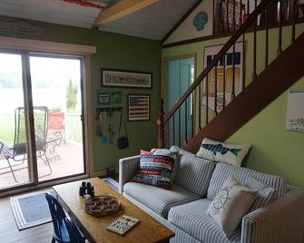Waterfront Cottage In Irish Hills - Brooklyn - Sala de estar