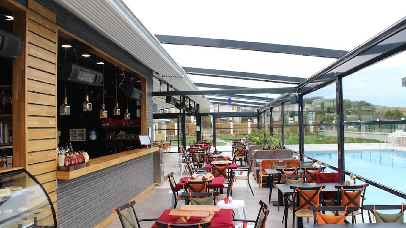 Ucar Royal Hotel Ve Konferans Salonu