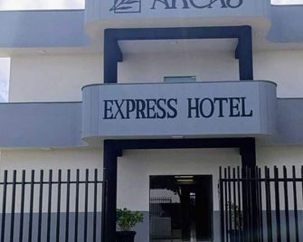 Arca's Express Hotel - Toledo - Building