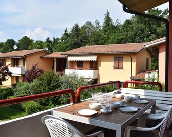 Appartment Le Tende - Pool,Family- friendly, TV, Wlan - Pescantina - Balcone