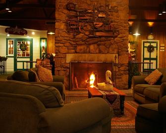 Sturbridge Host Hotel & Conference Center - Sturbridge - Lobby