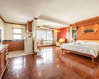 Royal Ivory Sukhumvit Nana - Bangkok - Bedroom