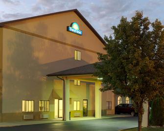 Days Inn by Wyndham Mount Vernon - Mount Vernon - Rakennus