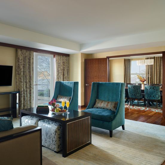 Battery Wharf Hotel, Boston Waterfront image 1