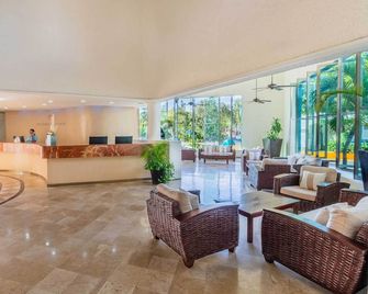 Aquamarina Beach Hotel Cancun - קנקון - לובי