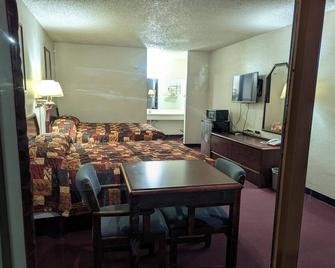 Luxury Inn - Mustang - Comedor