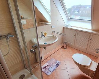 Bi üüs Itüüs - Wenningstedt-Braderup - Bathroom