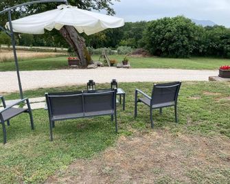 B&B Relais Aeclanum - Mirabella Eclano - Patio