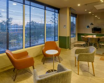 City Express Plus by Marriott Bogota Aeropuerto - Bogotá - Lounge