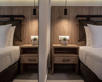 موروم سيتي هوتل تشانيا - خانيا - غرفة نوم