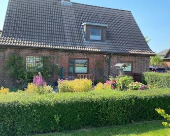 Ferienwohnung Finkenallee auf Nordstrand - Nordstrand - Gebäude