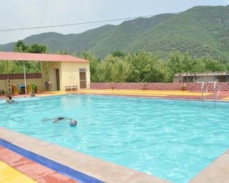 The Sukoon Resort - Púshkar - Piscina