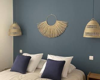 Cassis centre, superbe appartement neuf, 50m port. - Cassis - Chambre