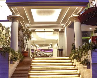 Heef Hotel - Jakarta - Building