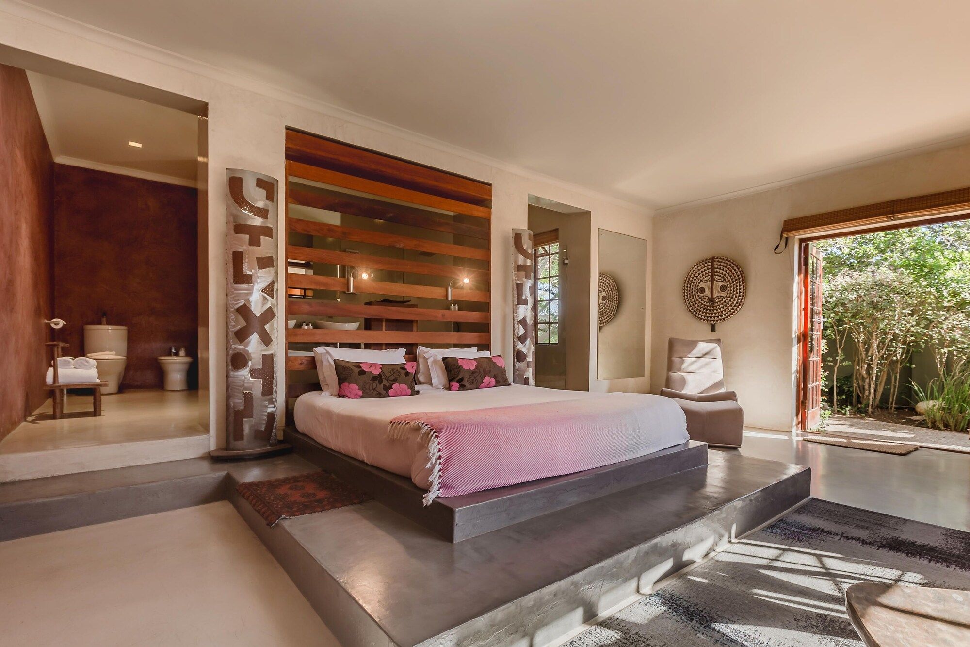 سينجا لودج - لايون رورز هوتلز آند لودجيز