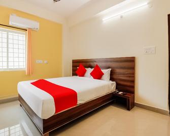 Hotel O Banyan Tree - Hyderabad - Bedroom