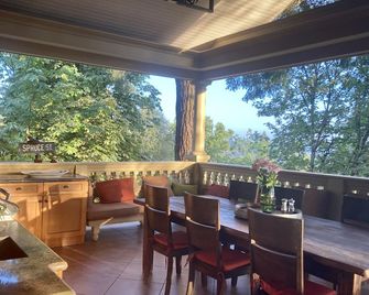 Exquisite Historic Suite Close to Downtown 14-21673 - Portland - Comedor