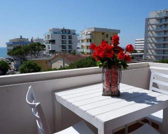 Appartamento San Marco - Lido di Jesolo - Balcón