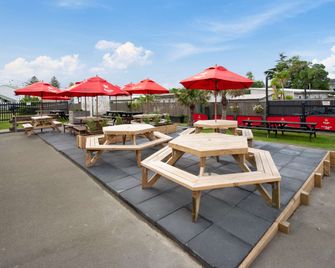 Comfort Inn Westshore Beach - Napier - Patio