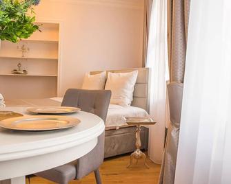Easy Rent Apartments - Style - Lublin - Spisesal