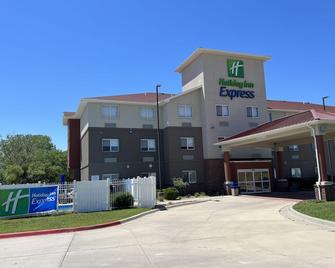 Holiday Inn Express Wichita North - Park City - Парк-Сіті - Будівля