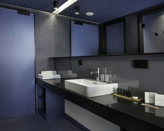 Urban Creme - Prague - Bathroom