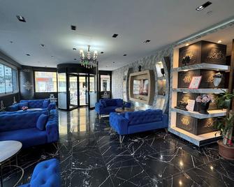 Grand Lara Hotel & Apartments - Istanbul - Lounge