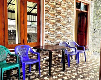 Cozy City and Island living close to the coastal area! - Batticaloa - Patio