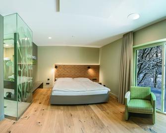 Hotel Weiherhof am Golfpark - Wadern - Slaapkamer