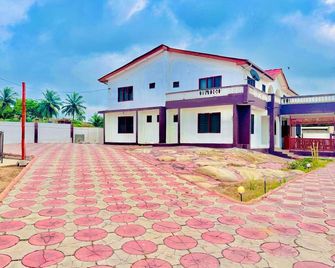 Your Home by the Sea - Winneba - Building