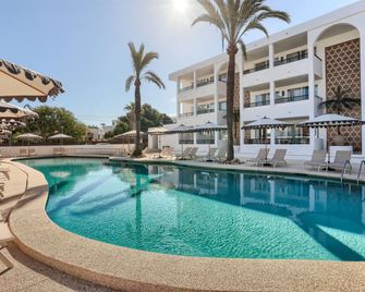 Wyndham Mallorca Portocolom Resort - Portocolom - Pool