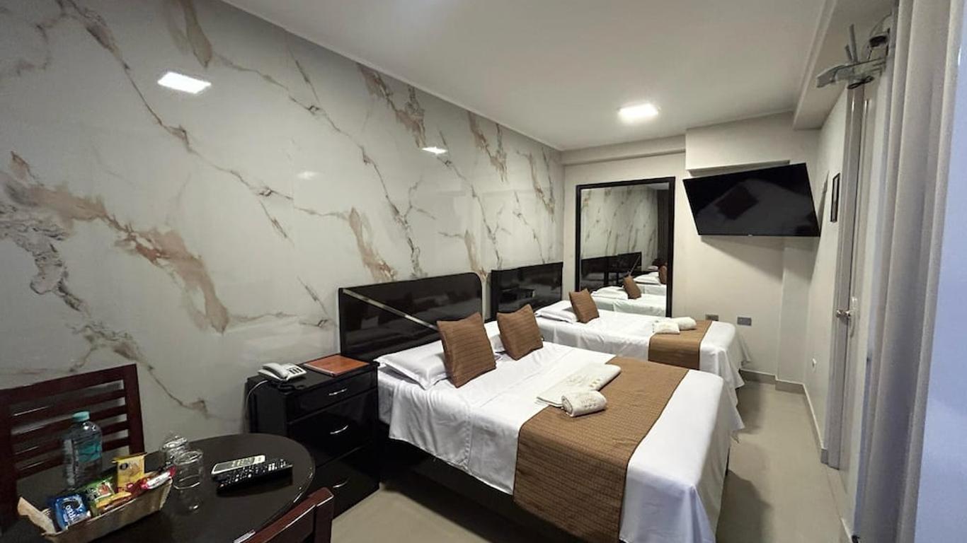 Aura Hotel