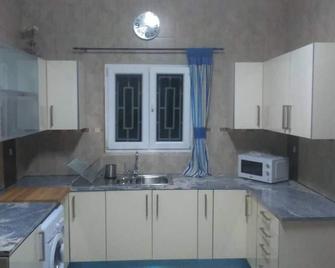 Kami House Bissau, 3 Bedrooms Villa, Comfortable Big Rooms With Ac - Bissau - Cuisine