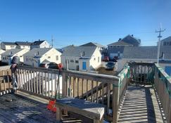 Little Miss Cottages - Old Orchard Beach - Balcony