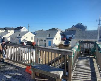 Little Miss Cottages - Old Orchard Beach - Balcony