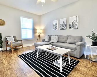 Fifa Ready The Boutique Space & Free Parking - Dallas - Huiskamer