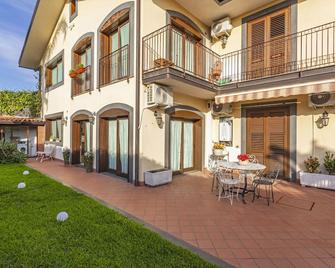 Villa Di Mauro - Viagrande - Patio