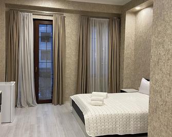 Astoria Hotel - Zugdidi - Bedroom