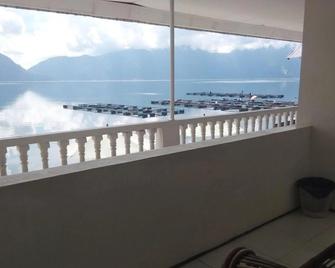 Hotel Maninjau Indah - Bukittinggi - Balcony