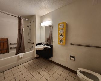 Motel 6 Houston - Baytown East - Baytown - Baño