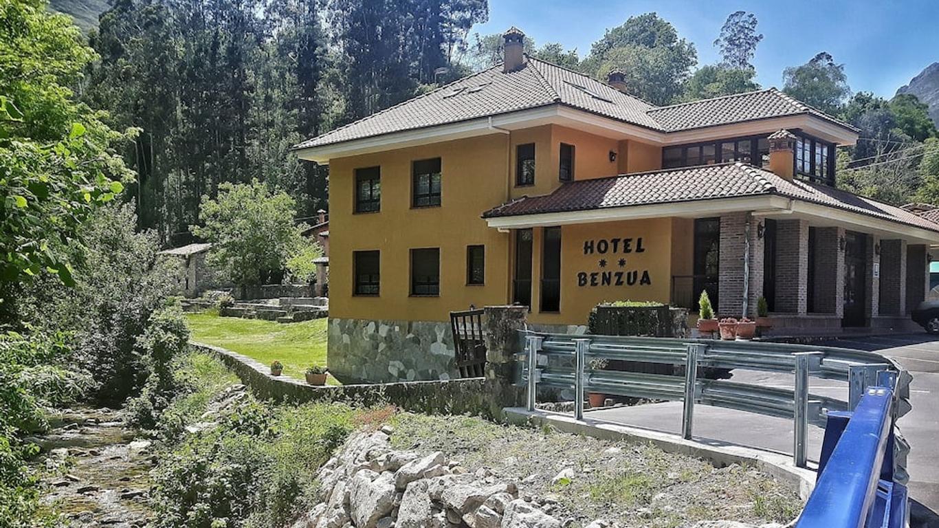 Hotel Benzua