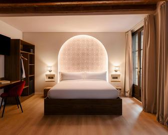 Los Arcos Hotel Gothic Quarter, Sonder by Marriott Bonvoy - Barcelona - Bedroom