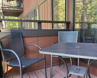 Resort Studio Minutes to Lake and Ski Areas - Tahoe City - Balcon