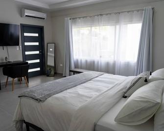 Spacious 3BR Home with Own Private Cozy Pool - Cole Bay - Bedroom