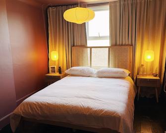 Margate Manor - Rooms by the Sea - Margate - Bedroom