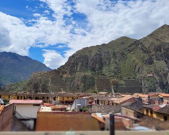 Hostal El Viajero En Ollantaytambo - Ollantaytambo - Vista del exterior