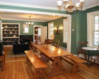 The Stowe Village Inn - Stowe - Eetruimte